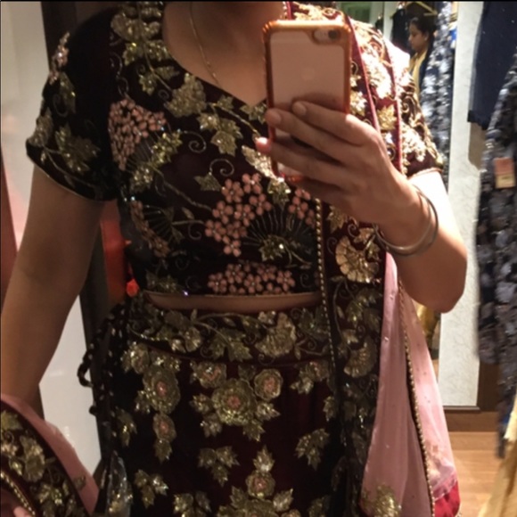 Maroon heavy embroidery 3 piece lehnga / dress - Picture 5 of 6